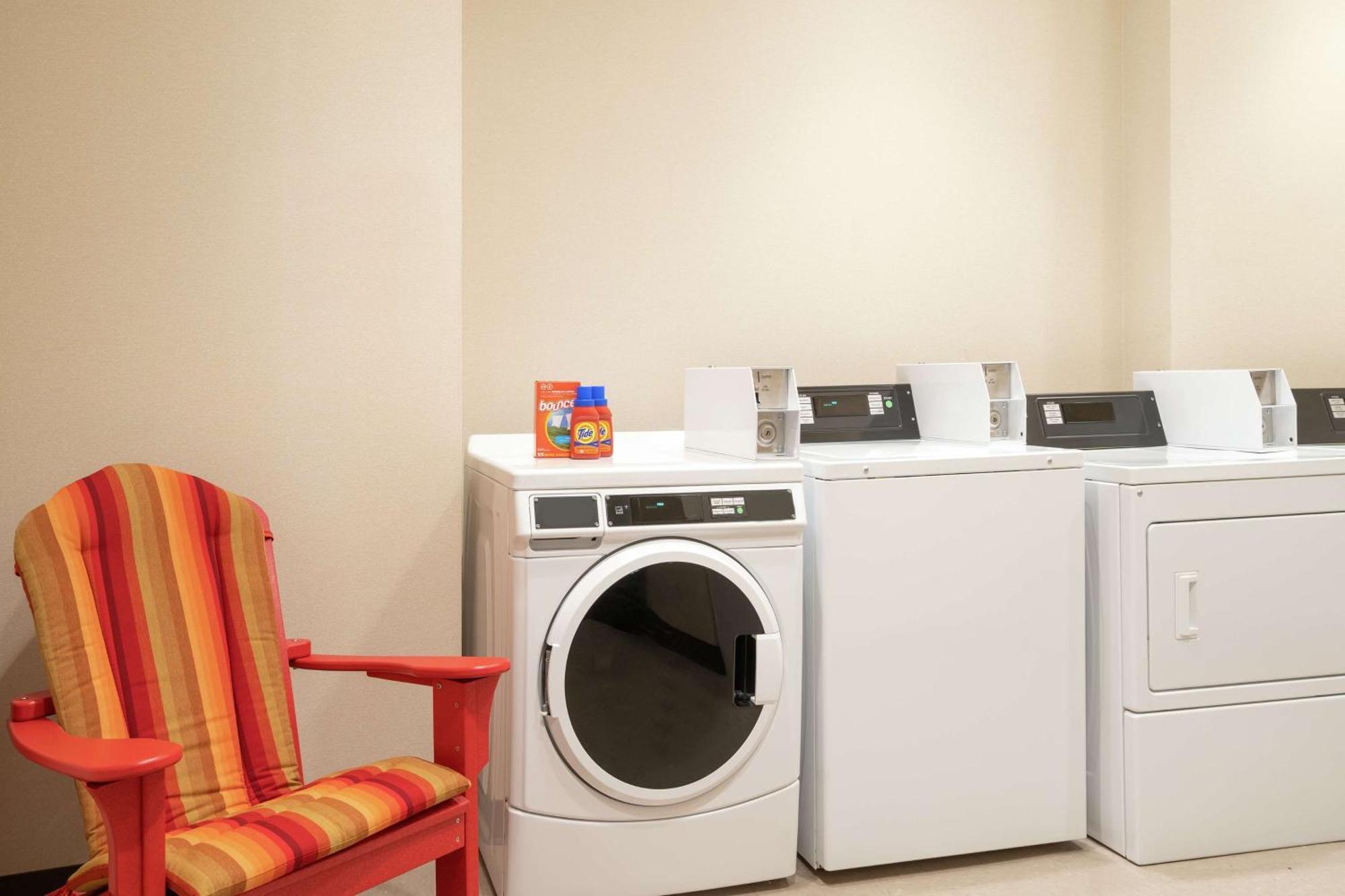 Home2 Suites By Hilton Woodland Hills Λος Άντζελες Εξωτερικό φωτογραφία