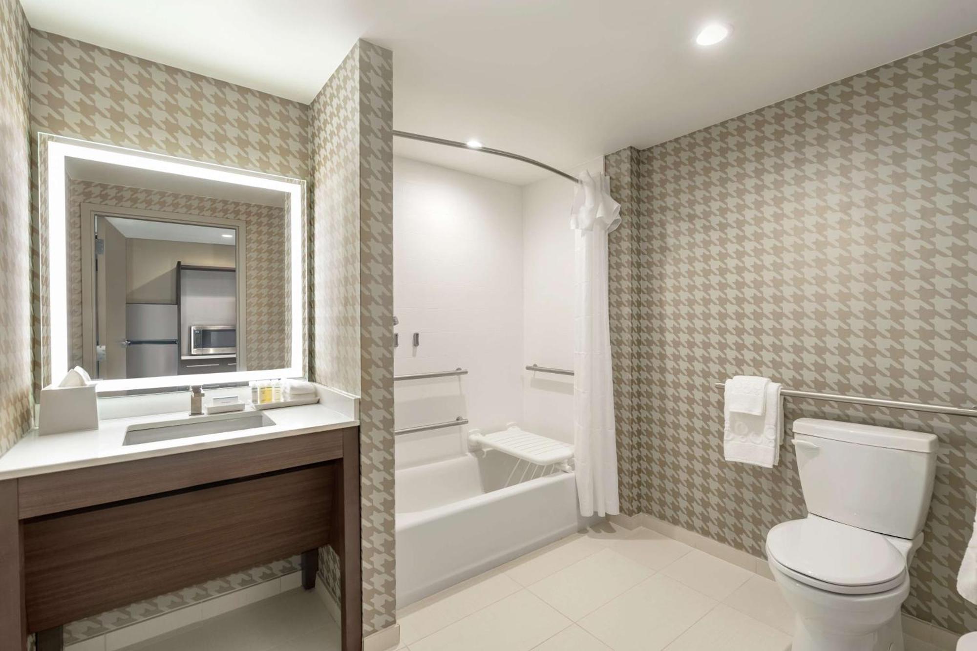 Home2 Suites By Hilton Woodland Hills Λος Άντζελες Εξωτερικό φωτογραφία