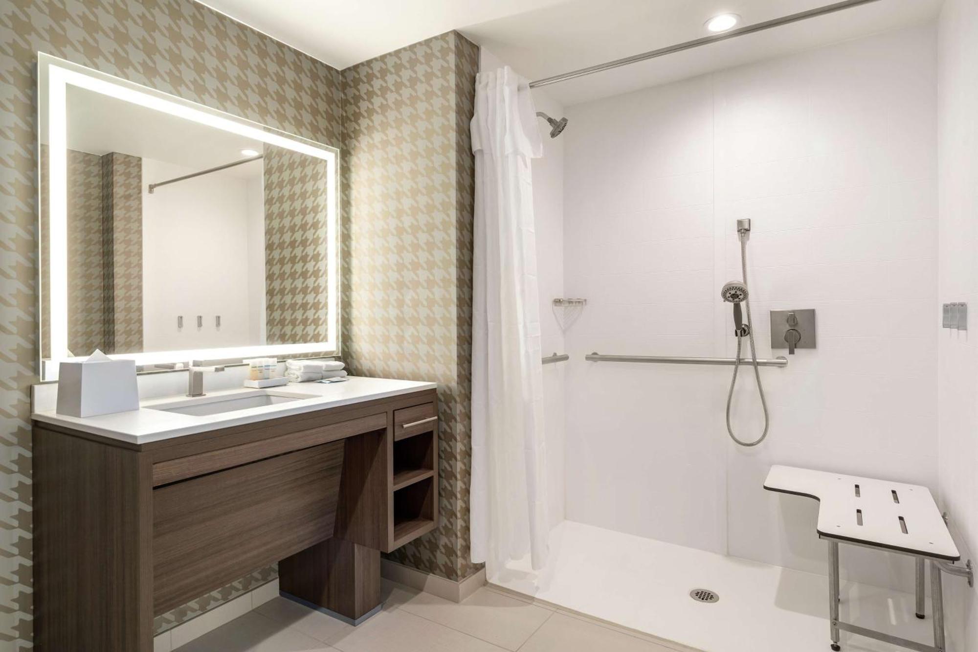 Home2 Suites By Hilton Woodland Hills Λος Άντζελες Εξωτερικό φωτογραφία