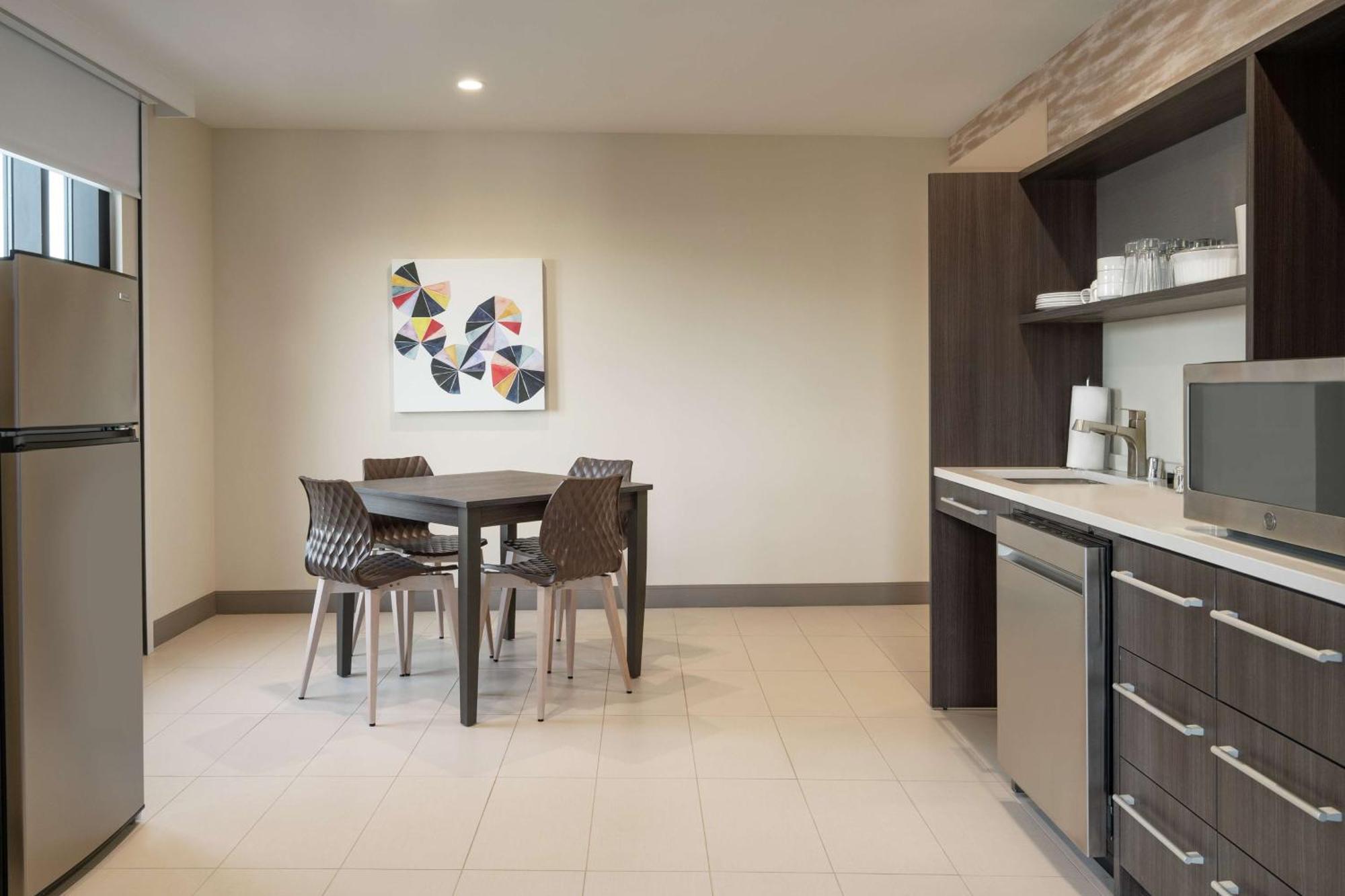 Home2 Suites By Hilton Woodland Hills Λος Άντζελες Εξωτερικό φωτογραφία